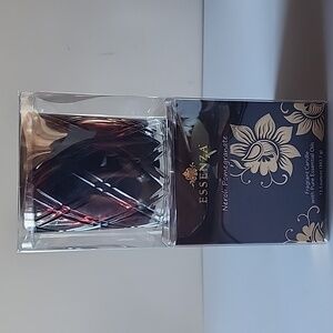 NEW, Essenza Red Fragrant Candle - Neroli Pomegranate.